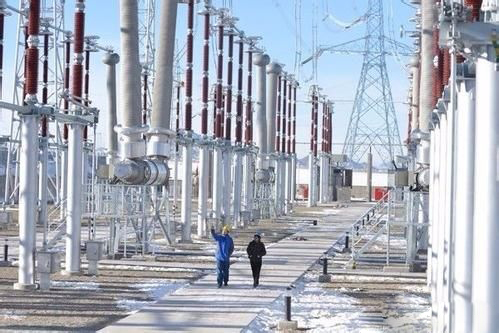 (天山脚下,准东——皖南±1100千伏特高压直流工程施工图) (天山脚下,准东——皖南±1100千伏特高压直流工程施工图)